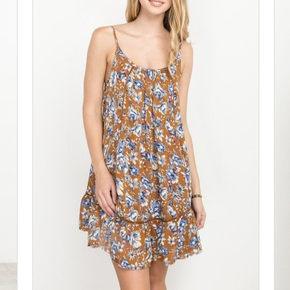 💋Cute Dress - Picture 2 of 3